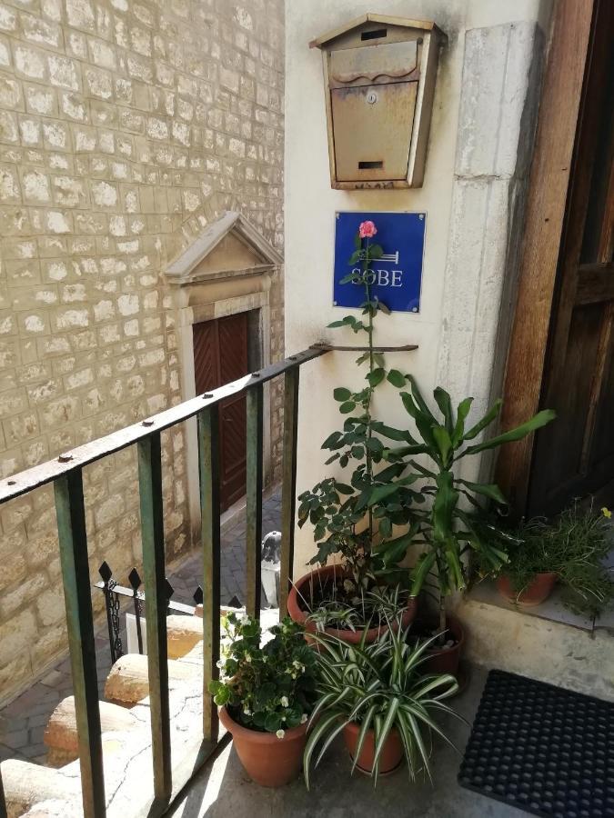 Nice Room - Centar Cres Exterior photo